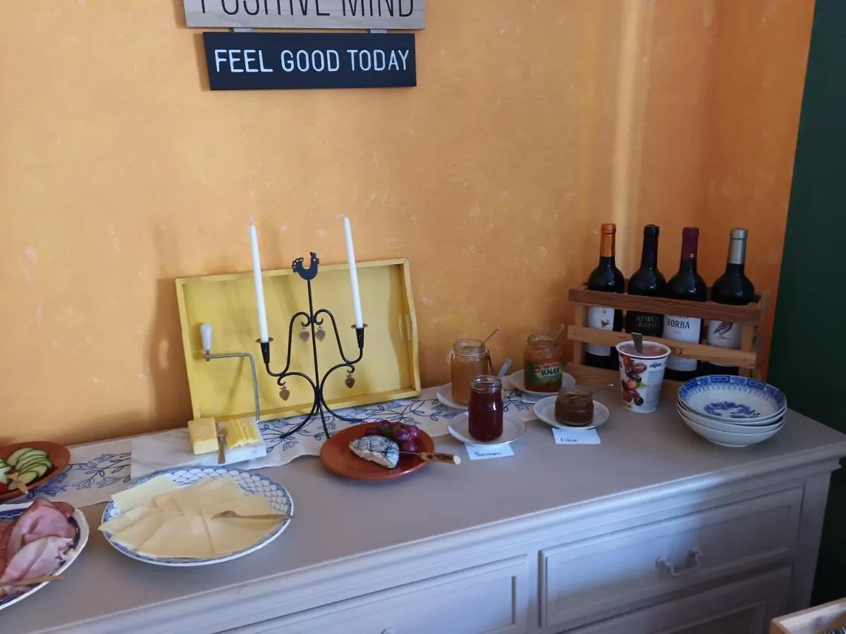 B&B Quinta Da Romazeira São Bartolomeu de Messines 0*,  Portugal