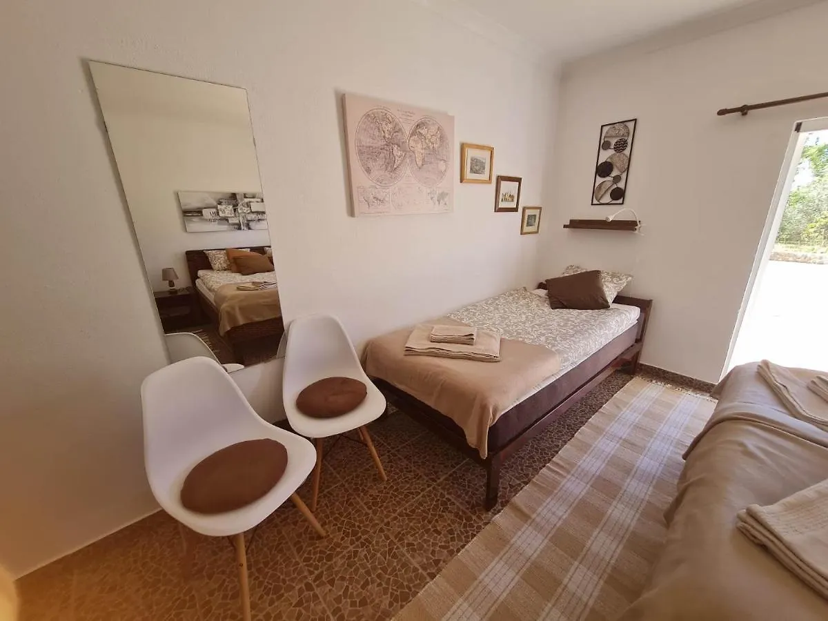 B&B Quinta Da Romazeira Sao Bartolomeu de Messines Bed & Breakfast